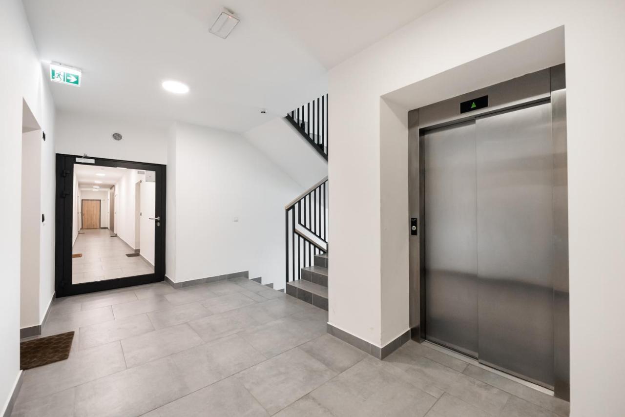 Ursynow Klobucka Comfort Apartment Warsawa Bagian luar foto